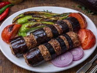 Patlıcanlı Kebap görseli