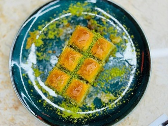 Hekimoğlu Özel Fıstıklı Baklava (500 Gr.) görseli