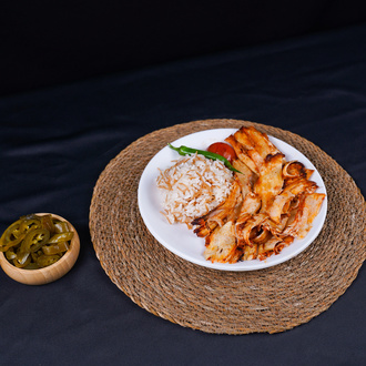 Pilav Üstü Tavuk Döner görseli