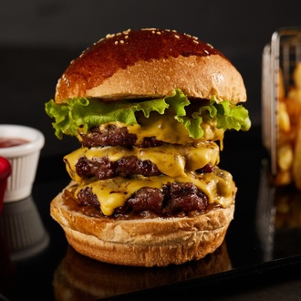 Kat Bi Kat Burger görseli