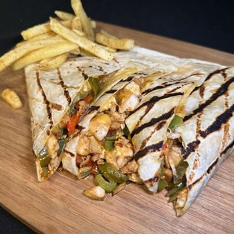 Chicken Quesadilla görseli