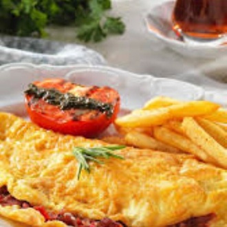Pastırmalı Omlet görseli