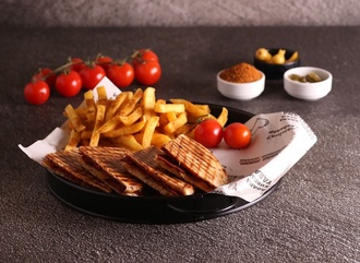 Sucuklu Bazlama Tost görseli
