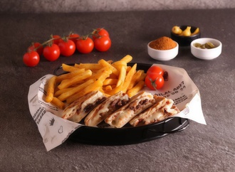 Kavurmalı Bazlama Tost görseli