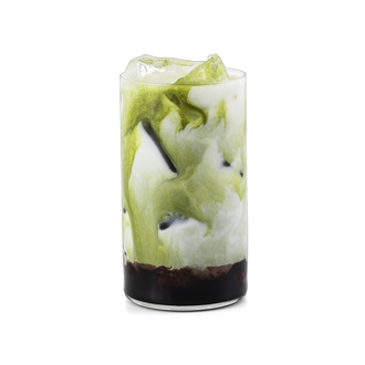 Iced Berry Matcha görseli