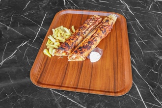 Sarımsak Soslu Hatay Usulü Tavuk Döner Dürüm görseli
