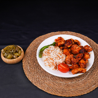 Pilav Üstü Tavuk Şiş görseli