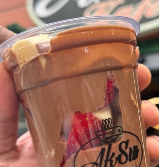 Çikolata Soslu Çilek & Muz görseli