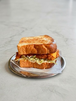 Spicy Sando görseli