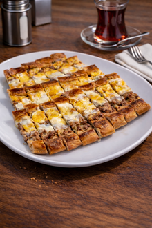 Kıymalı Yumurtalı Kır Pidesi (200 Gr) görseli