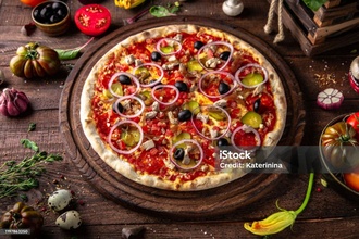 Akdeniz Pizza (Orta) görseli