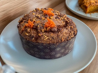 Havuçlu & Tarçınlı & Cevizli Kek (Bütün) görseli