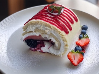 Orman Meyveli Rulo Pasta (Adet) görseli