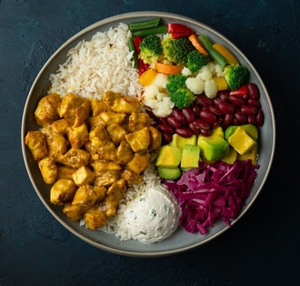 Curry Sauce / Köri Soslu Tavuk Bowl görseli