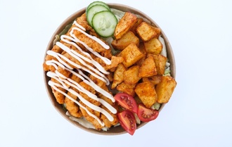 Tempura Soslu Kızarmış Acılı Tavuk Bowl görseli