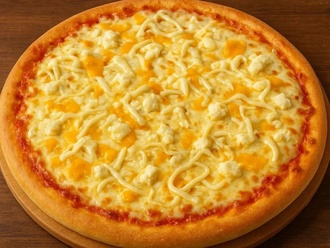 Dört Peynirli Pizza (Büyük Boy) görseli
