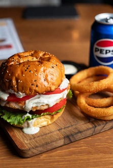 Ranch Sos Chicken Burger Menü görseli