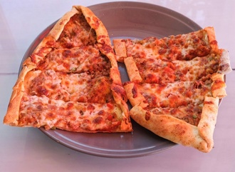 Kaşarlı Domatesli Pide görseli