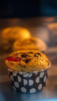 Zeytin Kuru Domates Kaşarlı Muffin görseli