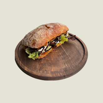 Fırınlanmış Sebzeli Mozzarellalı Sandviç görseli
