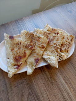 Patatesli Sosisli Gözleme görseli