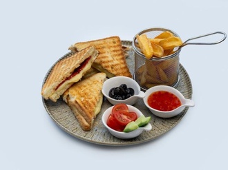 Sucuk Kaşar Tost Tabağı görseli