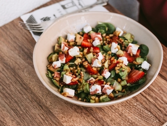 Çilekli Semizotu Salatası görseli