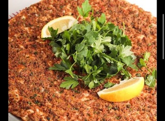 Lahmacun görseli
