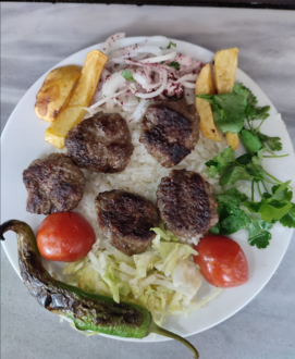 Yarım Ekmek Köfte görseli