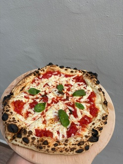Margherita Pizza (Orta Boy) görseli