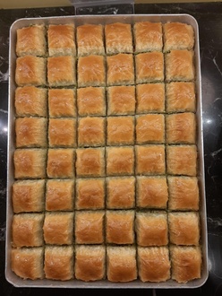Fıstıklı Kare Baklava 1 Kg. görseli