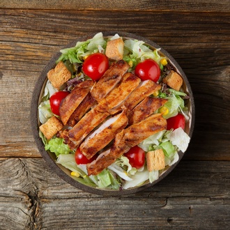 Izgara Tavuk Pirzola Salata görseli