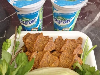 Çiğ Köfte (500 G) & 2 Adet Ayran (170 Ml) görseli