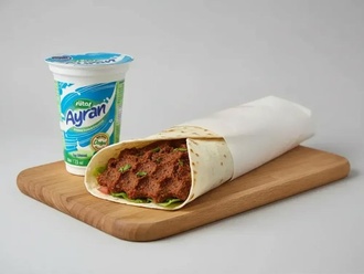 Mega Dürüm (150 G) & Ayran görseli