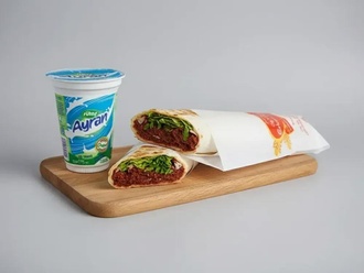Çiğ Köfte Dürüm & Ayran (170 Ml) görseli