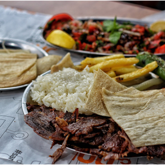 Pilav Üstü Et Döner görseli