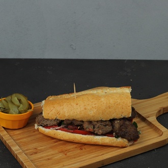 Ekmek Arası Köfte görseli