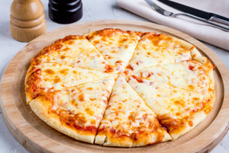 Margarita Pizza görseli