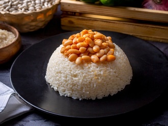 Kuru Fasulyeli Basmati Pilav görseli