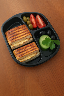 Ayvalık Ekmeğine Kaşarlı Tost görseli