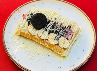 Oreolu Meyveli Waffle görseli