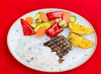 Mantar Soslu Steak görseli