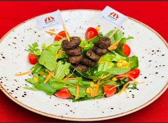 Köfteli Salata görseli