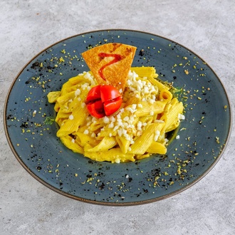 Köri Soslu Tavuklu Penne görseli