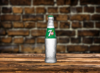 Seven Up Cam Şişe (30 Cl) görseli
