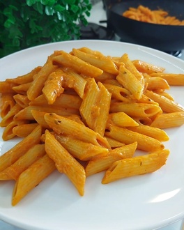 Glutensiz Mantarlı Soslu Makarna görseli