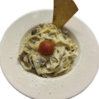 Fettuccine Chicken Alfredo görseli