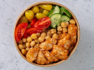 Pilav Üstünde Sweet Chili Soslu Tavuk Aşkı görseli