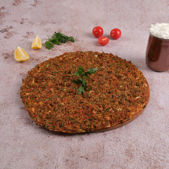 Lahmacun görseli