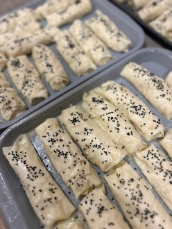 Donuk Peynirli Börek (8 Adet) görseli